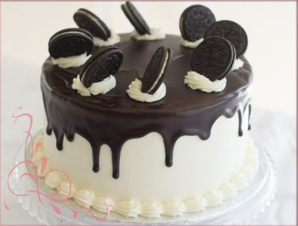 Cake - Vanilla cake with chocolate cream filling