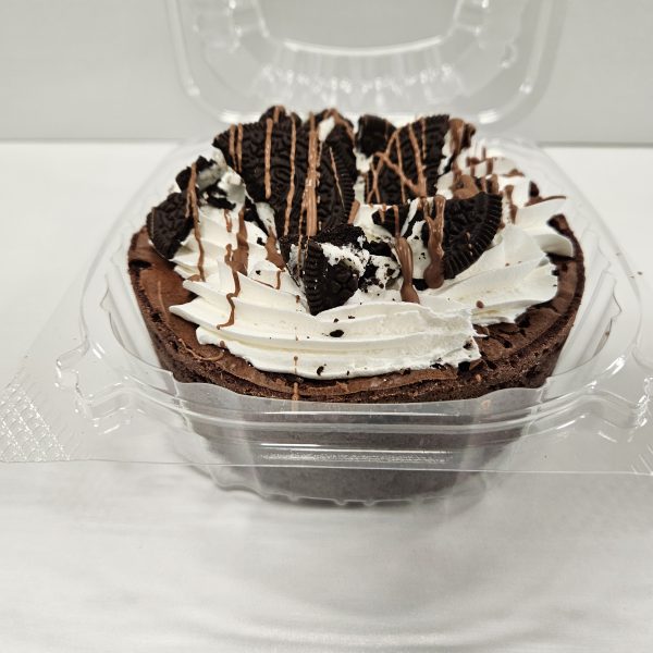 Jumbo Brownie topped with oreo's & chocolate drizzle